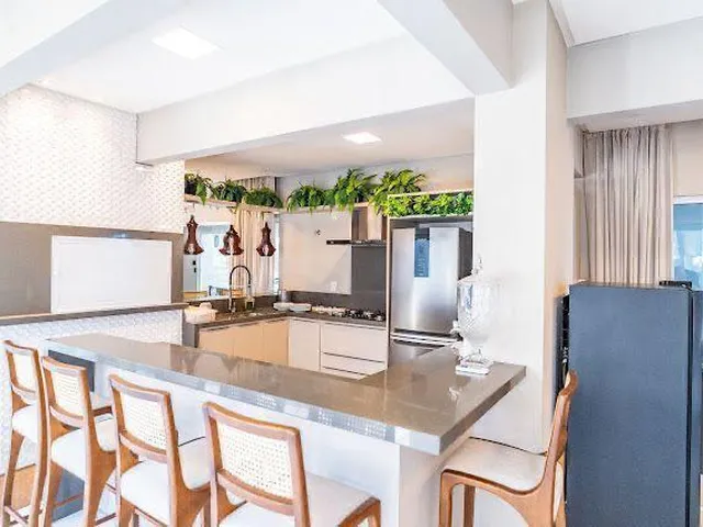 Imagem 3: Apartamento à venda com 3 Suítes 163m² Privativos por R$ 2.500.000,00 em Meia Praia de