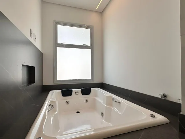 Imagem 16: Apartamento à venda com 4 Suítes Sendo 1 Máster 160m² Privativos R$ 3.598.800,00