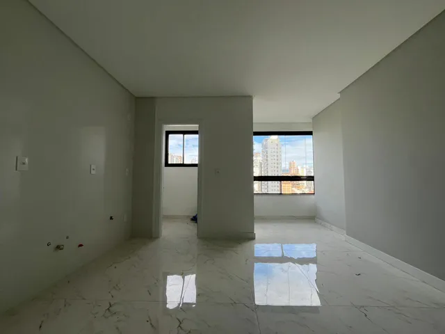 Imagem 3: Apartamento À Venda com 71M² por R$ 750.000,00