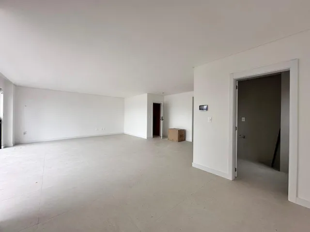 Imagem 7: Apartamento à venda com 3 Suítes 134m² Privativos em Meia Praia de Itapema SC