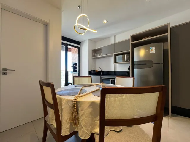 Imagem 4: Apartamento À Venda com 2 Dormitórios 53M² Privativos no Centro de Itapema Sc