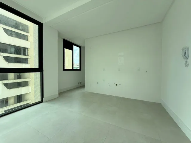 Imagem 6: Apartamento à venda com 143.8m² por R$ 1.800.000,00