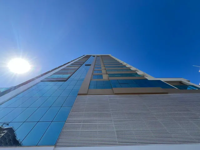 Imagem: Apartamento com vista para o mar à venda