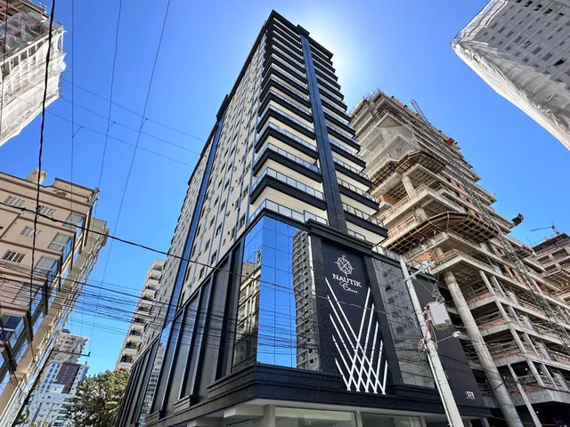 Imagem: Apartamento com Vista para o Mar À Venda