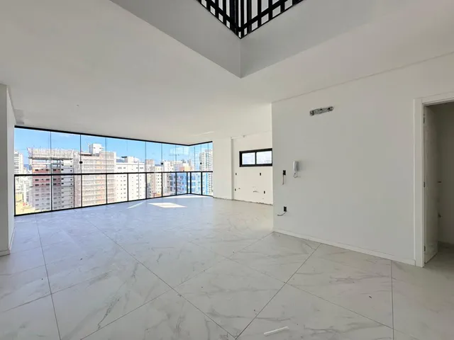 Imagem: Apartamento Vista Mar à venda com 5 Suítes
