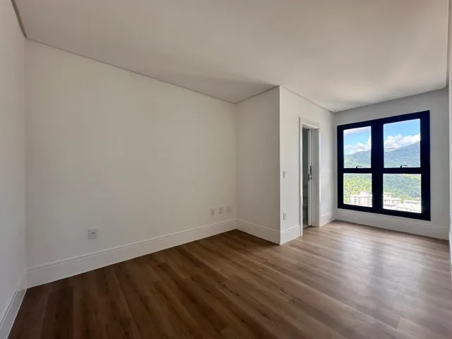 Imagem 8: Apartamento Vista Mar à Venda com 4 Suítes Sendo 1 Máster 208m² por R$ 5.700.000,00