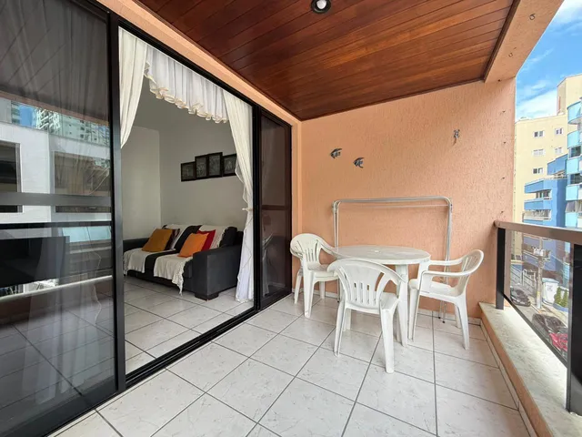 Imagem 4: Apartamento com Vista Mar à venda com 3 Dormitórios Sendo 1 suíte 120m² por R