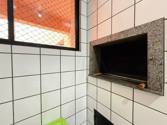 Imagem 12: Apartamento com Vista Mar à venda com 3 Dormitórios Sendo 1 suíte 120m² por R