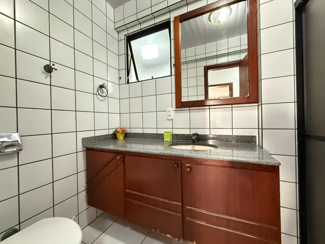 Imagem 14: Apartamento com Vista Mar à venda com 3 Dormitórios Sendo 1 suíte 120m² por R