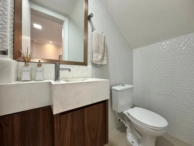 Imagem 7: Sobrado à Venda com 2 Suítes 90m² Privativos por R$ 850.000,00 Bairro Morretes