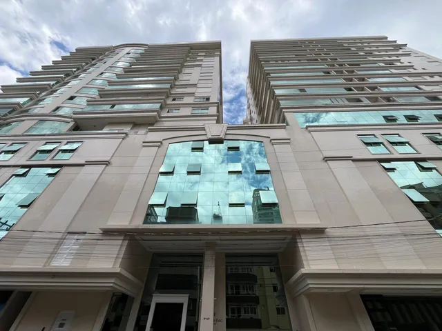 Imagem: Apartamento com vista para o mar à venda