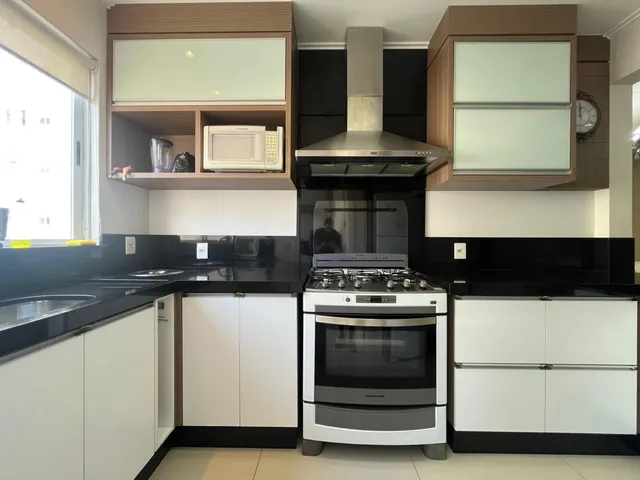 Imagem 7: Apartamento Vista Mar à venda com 3 Suítes 132m² Privativos por R$ 2.226.000,00 Centro