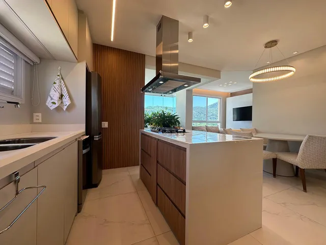Imagem 4: Apartamento à Venda 3 Suítes com 115m² Privativos por R$ 2.390.000,00 no Centro de