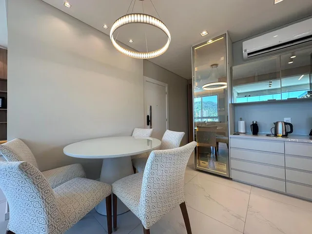 Imagem 6: Apartamento à Venda 3 Suítes com 115m² Privativos por R$ 2.390.000,00 no Centro de