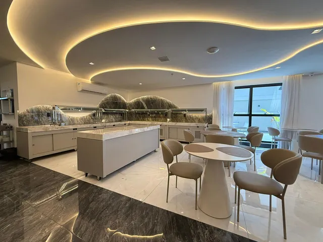 Imagem 5: Flat À Venda com 1 Dormitórios 40.41M² Privativos por R$ 890.000,00 em Meia Praia de Itapema Sc