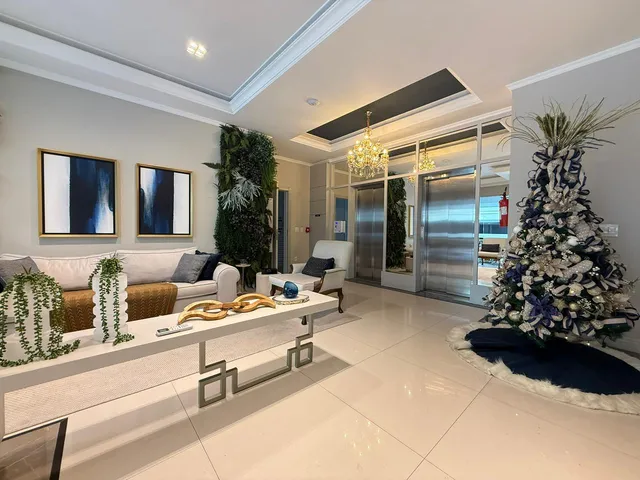 Imagem 2: Apartamento à Venda 4 Suítes Sendo 1 Máster Frente Mar 281m² R$ 8.800.000,00 Meia