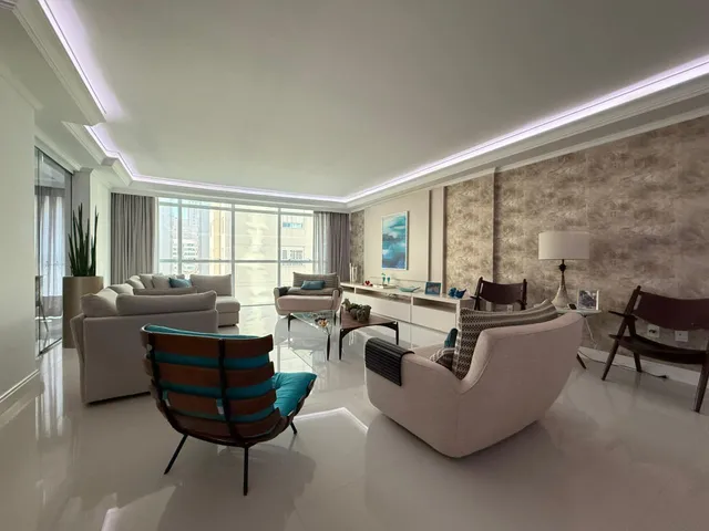 Imagem 4: Apartamento à Venda 4 Suítes Sendo 1 Máster Frente Mar 281m² R$ 8.800.000,00 Meia