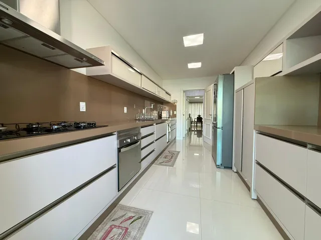 Imagem 11: Apartamento à Venda 4 Suítes Sendo 1 Máster Frente Mar 281m² R$ 8.800.000,00 Meia
