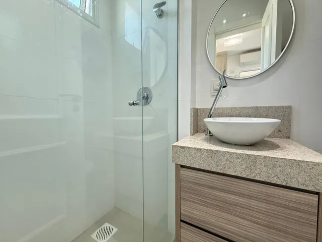 Imagem 10: Apartamento à Venda 4 Suítes Sendo 1 Máster Frente Mar 281m² R$ 8.800.000,00 Meia