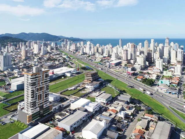 Imagem 9: Apartamento à venda com 63.85m² por R$ 740.000,00