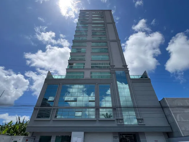 Imagem: Apartamento com Vista para o Mar À Venda