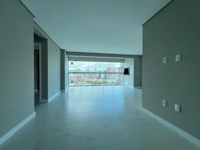 Imagem 2: Apartamento com Vista para o Mar À Venda com 80.52M² por R$ 1.075.000,00