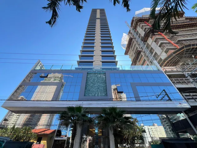 Imagem: O apartamento possui 4 Dormitórios, 4 Suítes, 3