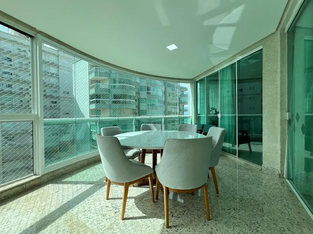 Imagem 9: Apartamento com Vista Mar à venda com 4 Suítes Sendo 2 Máster 350m² Privativos em