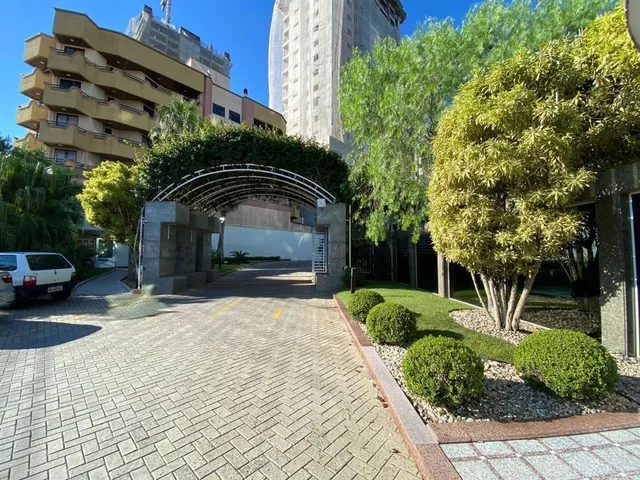 Imagem 3: Apartamento com Vista Mar à venda com 4 Suítes Sendo 2 Máster 350m² Privativos em