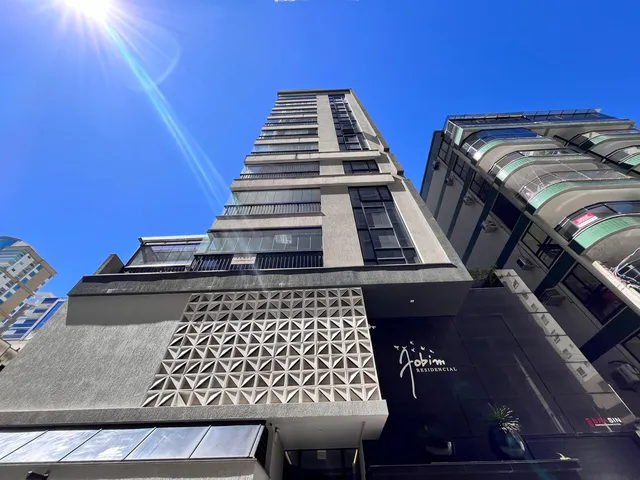 Imagem: Apartamento com Vista para o Mar À Venda