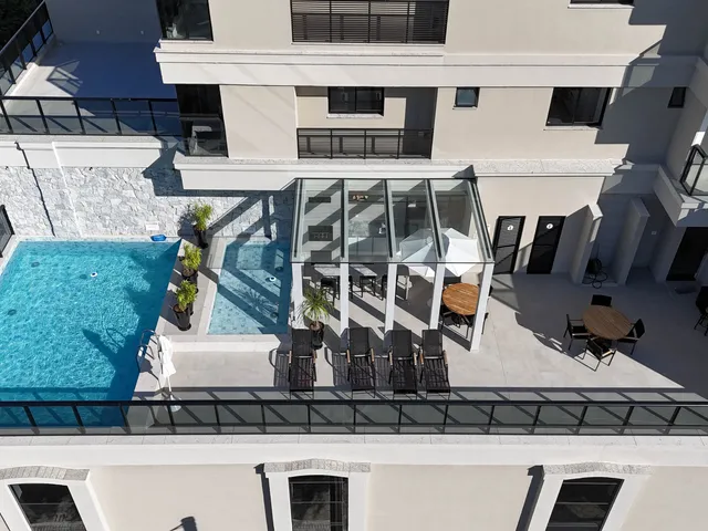 Imagem 2: Apartamento À Venda com 88M² por R$ 2.100.000,00