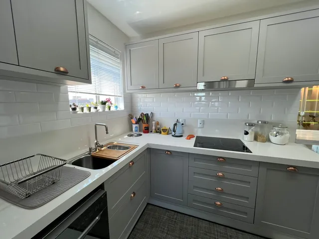 Imagem 16: Apartamento para Alugar em Itapema, Meia Praia, com 3 Quartos, 110M²