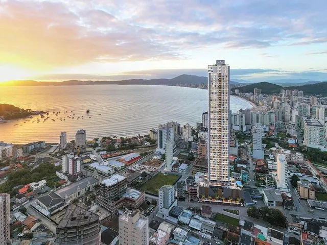 Imagem 2: Apartamento com Vista para o Mar À Venda com 143.82M² por R$ 3.404.940,00