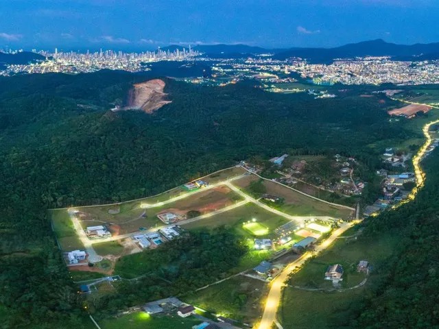 Imagem 2: Terreno à venda em Camboriú, Rio do Meio, 600m²