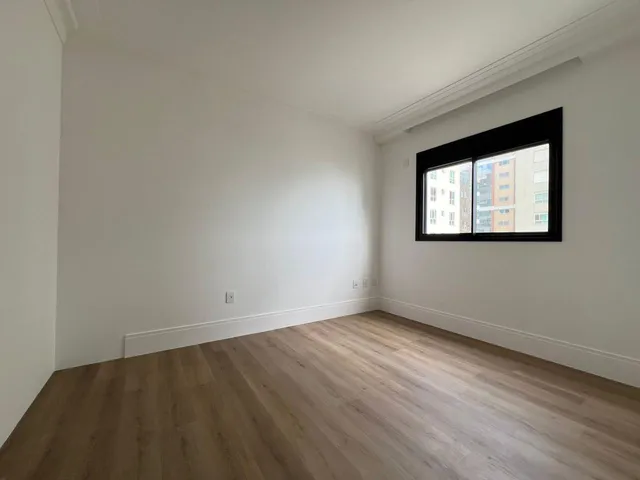 Imagem 16: Apartamento com vista para o mar à venda com 225m² por R$ 4.500.000,00