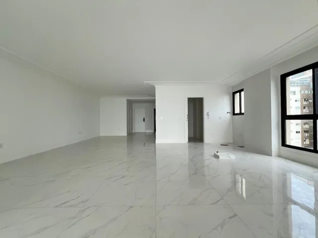 Imagem 9: Apartamento com vista para o mar à venda com 225m² por R$ 4.500.000,00