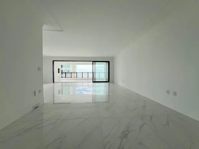 Imagem 5: Apartamento com vista para o mar à venda com 225m² por R$ 4.500.000,00
