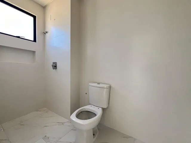 Imagem 13: Apartamento À Venda em com 3 Suítes 129.31 M2 Privativos + 3 Vagas de Garagem Itapema, Meia Praia Sc