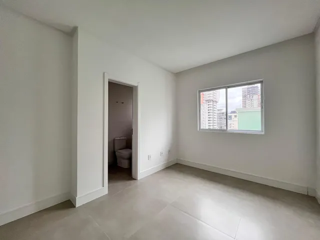 Imagem 10: Apartamento à venda com 147m² por R$ 1.900.000,00