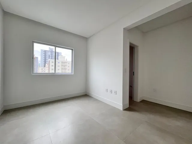 Imagem 13: Apartamento à venda com 175m² por R$ 2.220.000,00