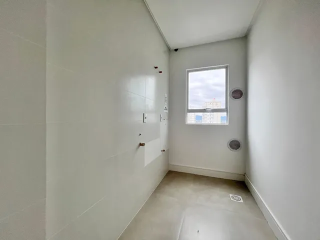 Imagem 9: Apartamento à venda com 175m² por R$ 2.220.000,00