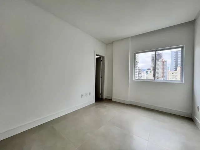 Imagem 16: Apartamento à venda com 175m² por R$ 2.220.000,00