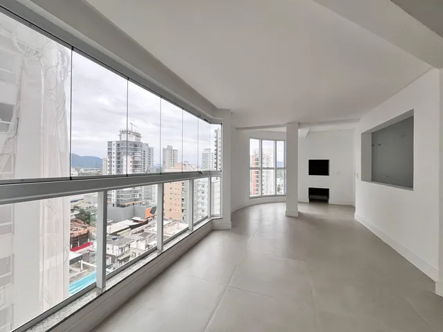 Imagem 7: Apartamento à venda com 175m² por R$ 2.220.000,00