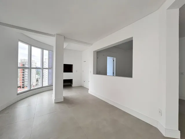 Imagem 6: Apartamento à venda com 175m² por R$ 2.220.000,00