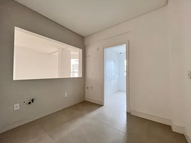 Imagem 5: Apartamento à venda com 175m² por R$ 2.220.000,00