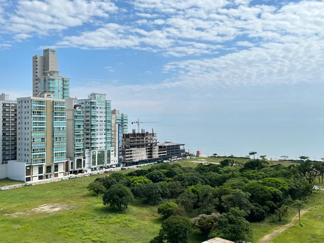 Imagem 14: Apartamento À Venda em Itapema, Castelo Branco, com 4 Quartos, 183.15M²