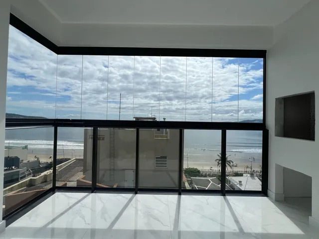 Imagem: Apartamento com Vista para o Mar À Venda