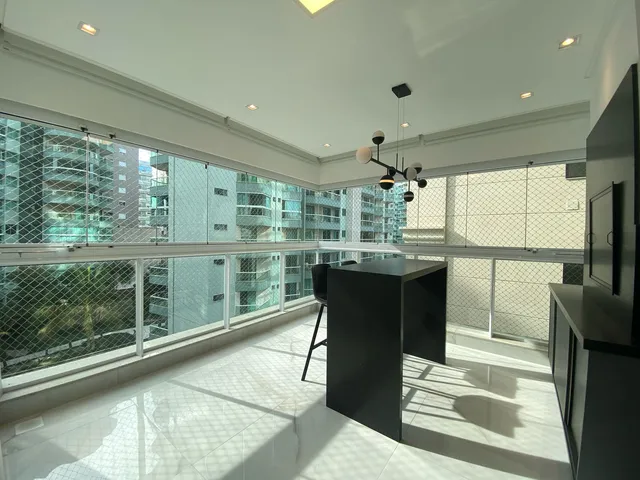 Imagem: Apartamento À Venda com 4 Suítes Sendo