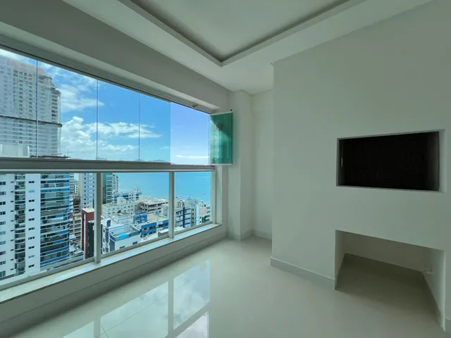 Imagem: Apartamento À Venda com 4 Suítes Sendo