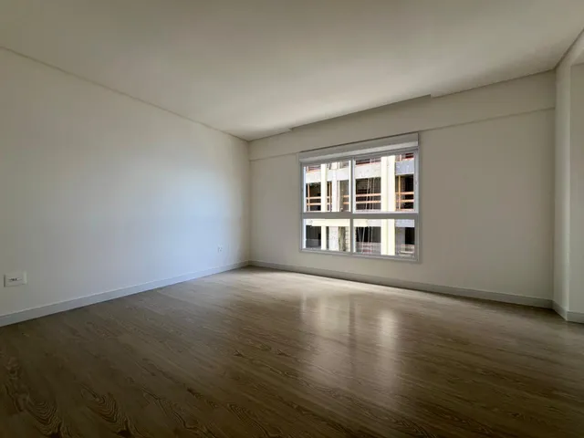 Imagem 16: Apartamento À Venda com 4 Suítes Sendo 1 Máster 179,50M2 Privativos em Meia Praia Itapema Sc